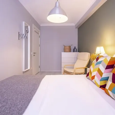 Comfy Flat 650 M To Galata Tower شقة